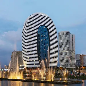 Courtyard By Marriott فندق